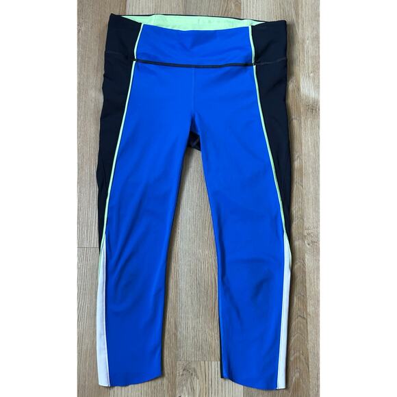 Athleta Velocity Colorblock Capri Leggings Size‎ Medium - Picture 2 of 10